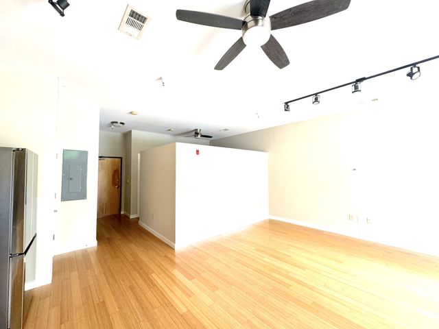 1706 18th Ave S Ste 109, Nashville, TN 37212