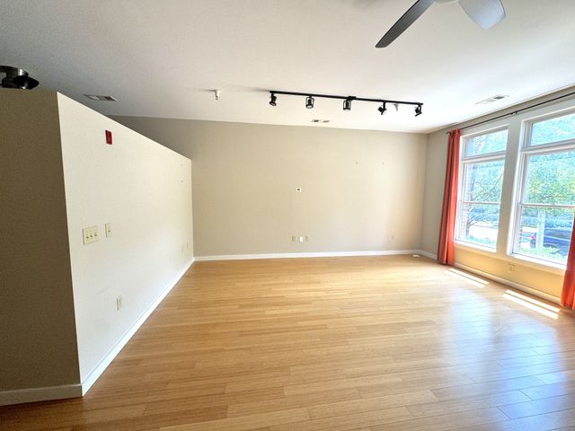 1706 18th Ave S Ste 109, Nashville, TN 37212