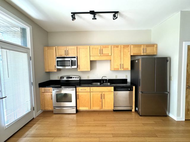 1706 18th Ave S Ste 109, Nashville, TN 37212