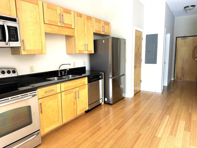 1706 18th Ave S Ste 109, Nashville, TN 37212