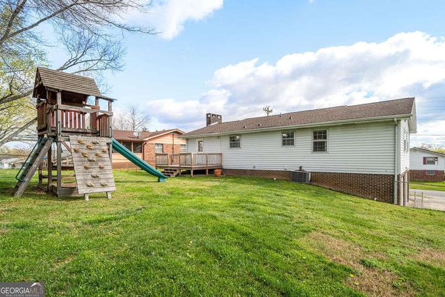 111 Edgewood Circle, Fort Oglethorpe, GA 30742