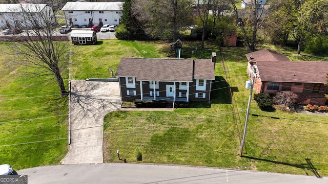 111 Edgewood Circle, Fort Oglethorpe, GA 30742