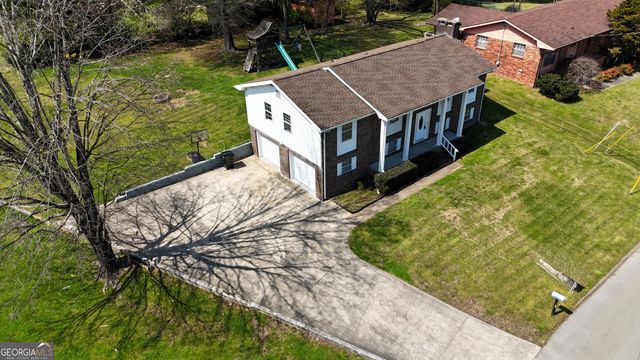 111 Edgewood Circle, Fort Oglethorpe, GA 30742