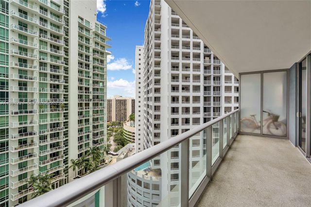 1300 Brickell Bay Dr 1704, Miami, FL 33131