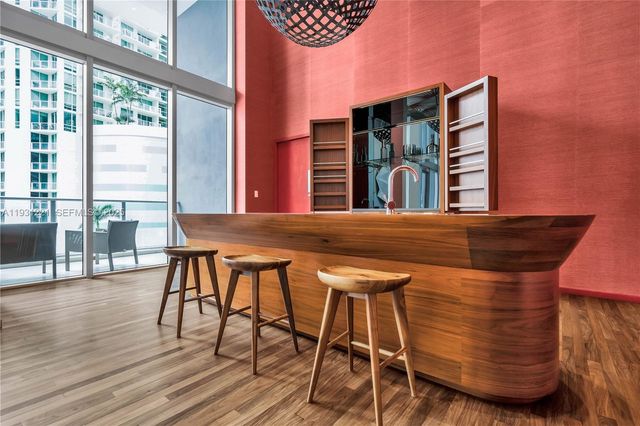 1300 Brickell Bay Dr 1704, Miami, FL 33131