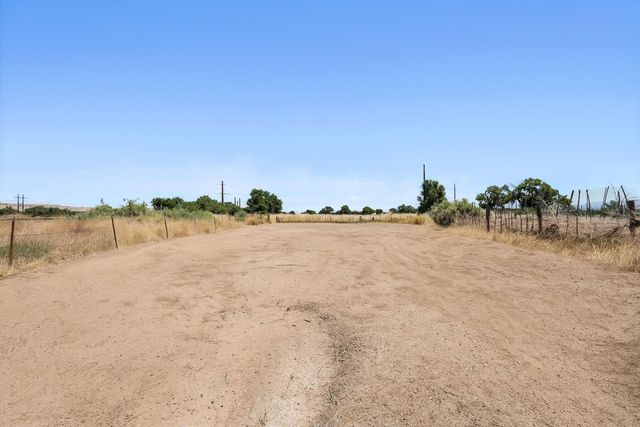 889 Highway 116, Bosque, NM 87006