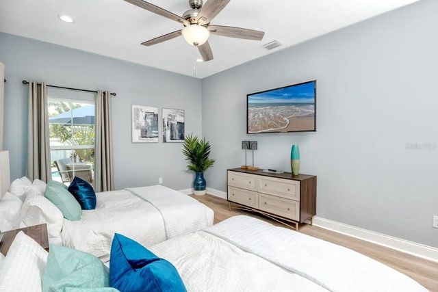 920 8TH AVENUE NW, Largo, FL 33770