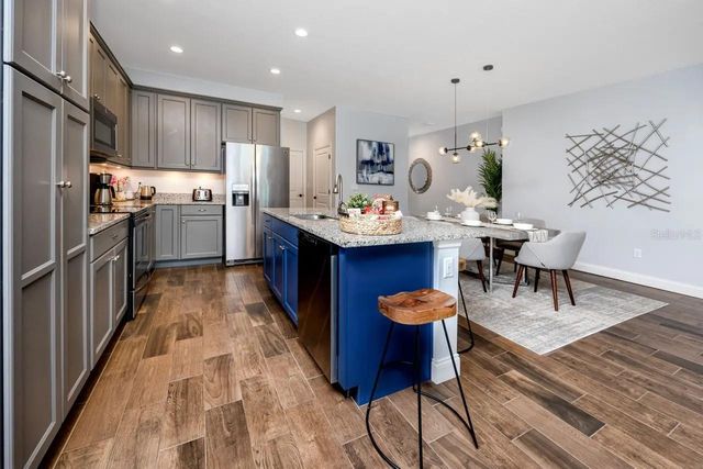 920 8TH AVENUE NW, Largo, FL 33770