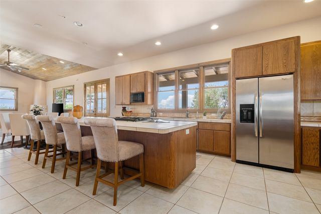 15 Rancho Mañana, Santa Fe, NM 87506