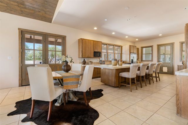 15 Rancho Mañana, Santa Fe, NM 87506