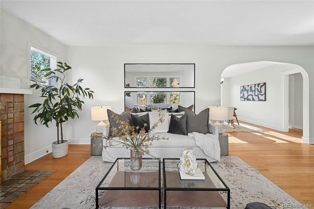 925 S University Boulevard, Denver, CO 80209