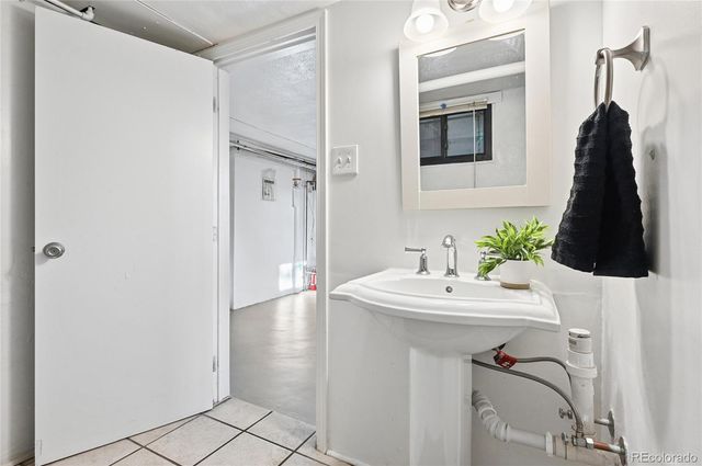 925 S University Boulevard, Denver, CO 80209