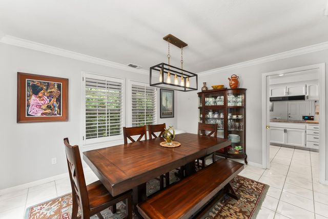 2230 Hillcrest Way, Carmichael, CA 95608