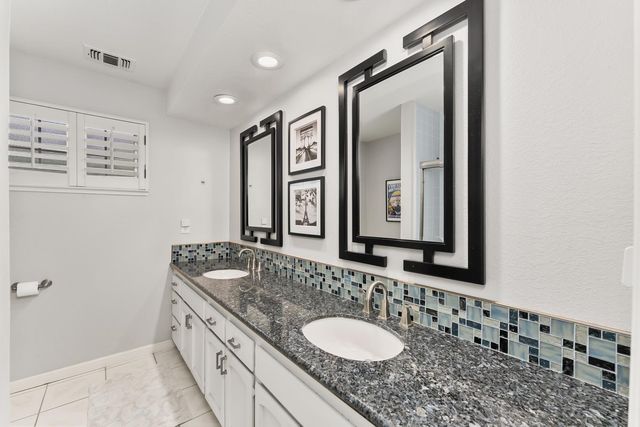 2230 Hillcrest Way, Carmichael, CA 95608