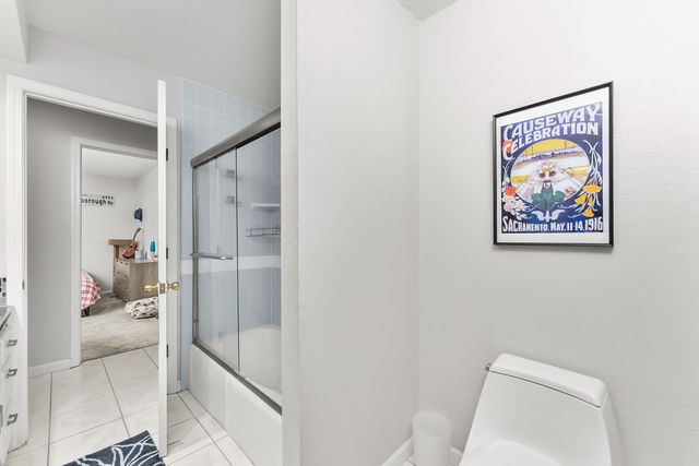 2230 Hillcrest Way, Carmichael, CA 95608