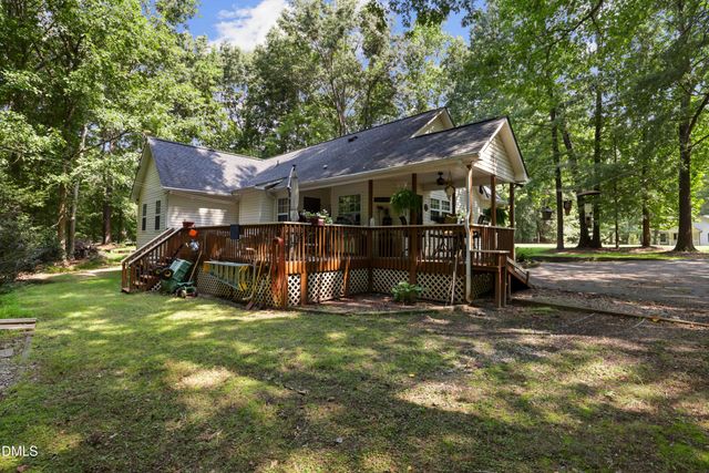 613 Bayleaf Circle, Clayton, NC 27527