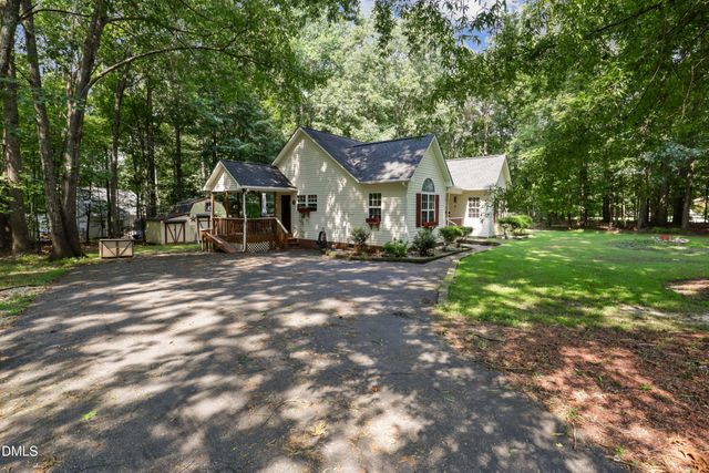 613 Bayleaf Circle, Clayton, NC 27527