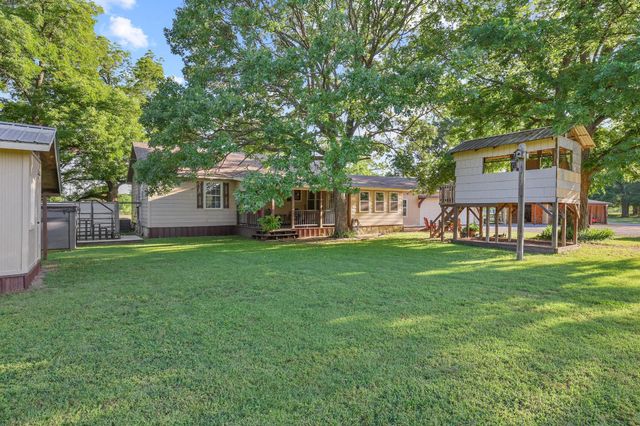1045 Middle Road, Denison, TX 75021