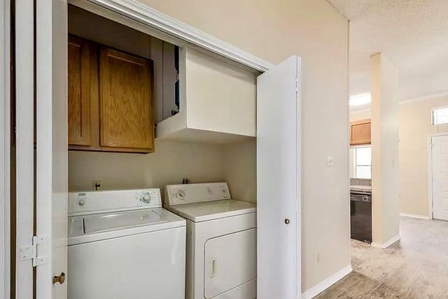 2802 Nueces ST 211, Austin, TX 78705