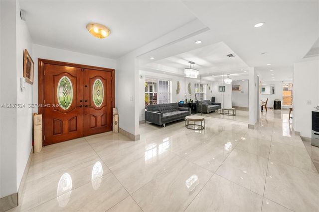 19885 NE 22nd Avenue, Miami, FL 33180