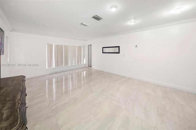 19885 NE 22nd Avenue, Miami, FL 33180