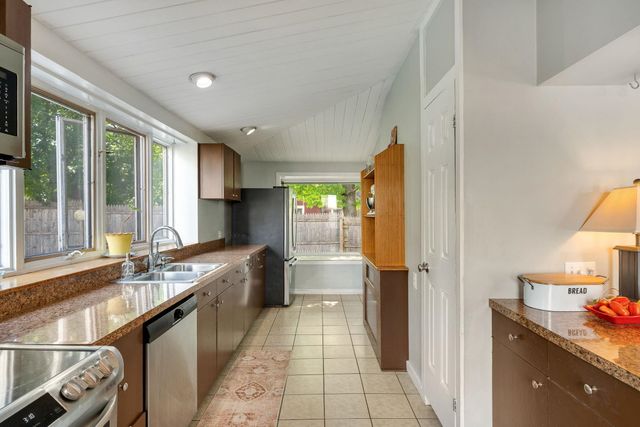 129 South Main Street, St. Albans City, VT 05478