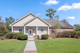 13254 Cypress Gold Dr, St Amant, LA 70774