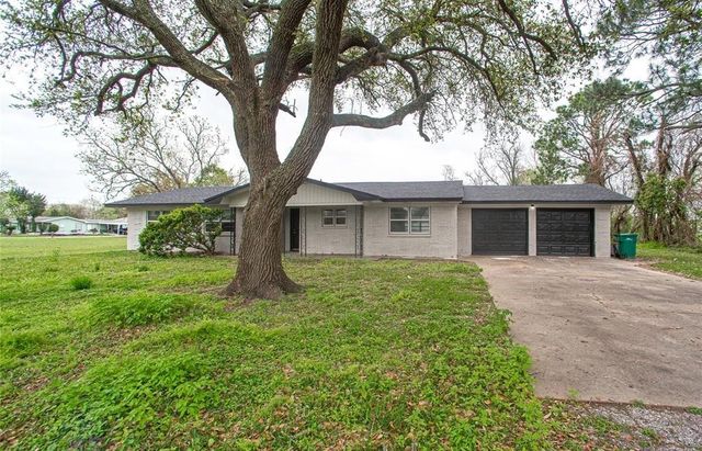 317 Pear Street, La Marque, TX 77568