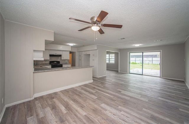 317 Pear Street, La Marque, TX 77568