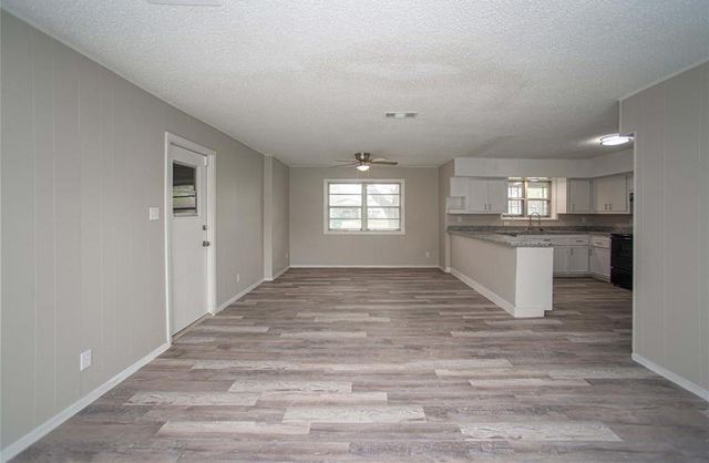 317 Pear Street, La Marque, TX 77568