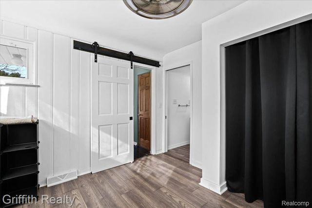 1044 W Rowland Street, Mundy Township, MI 48507