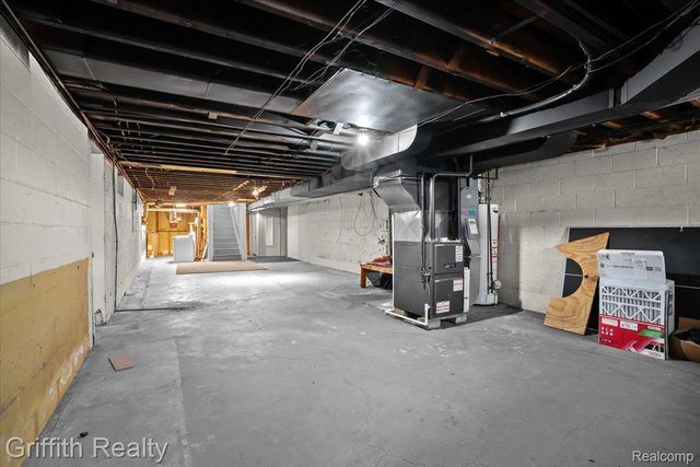 1044 W Rowland Street, Mundy Township, MI 48507