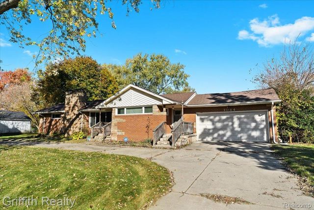 1044 W Rowland Street, Mundy Township, MI 48507