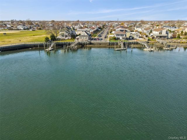 255 Delaware Avenue, Island Park, NY 11558