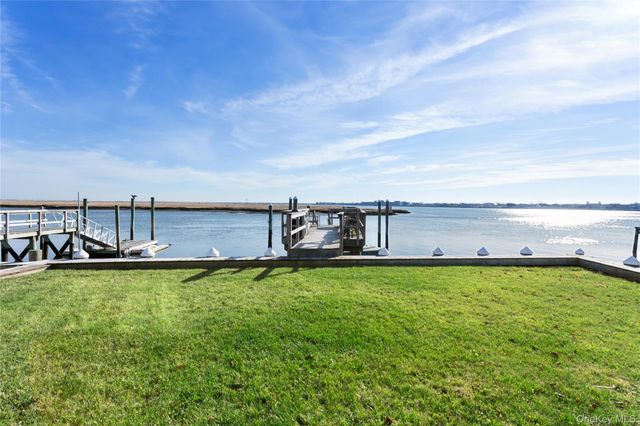 255 Delaware Avenue, Island Park, NY 11558