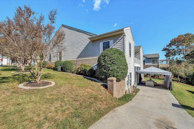 5432 Quail Ridge CIR, Roanoke, VA 24018