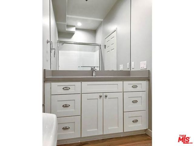 10560 SANTA MONICA 203, Los Angeles, CA 90025