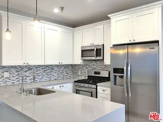 10560 SANTA MONICA 203, Los Angeles, CA 90025