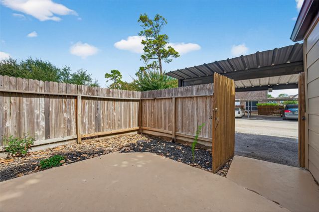830 Threadneedle Street 240, Houston, TX 77079
