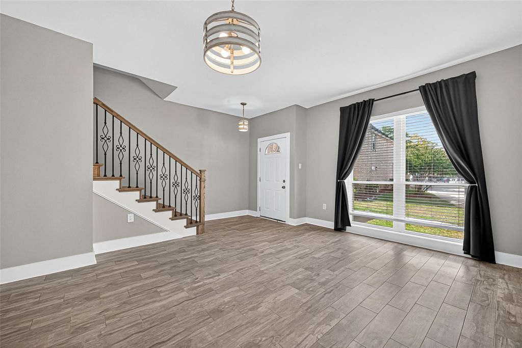 830 Threadneedle Street 240, Houston, TX 77079
