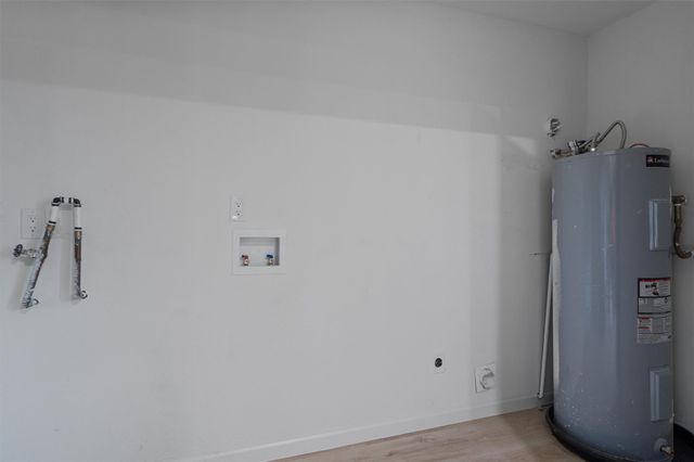 1700 Deep Wood DR, Round Rock, TX 78681