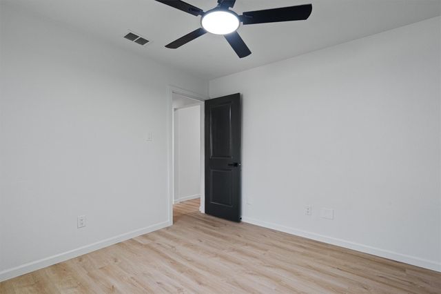 1700 Deep Wood DR, Round Rock, TX 78681