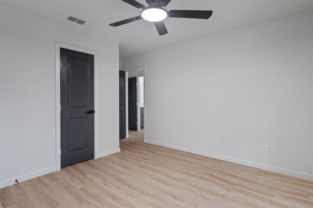 1700 Deep Wood DR, Round Rock, TX 78681