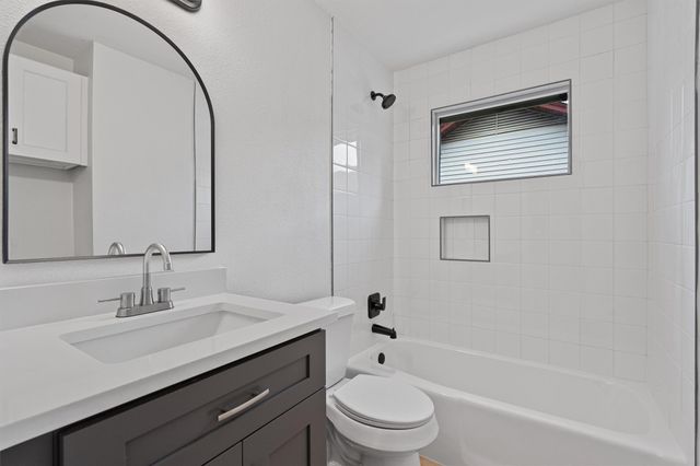 1700 Deep Wood DR, Round Rock, TX 78681