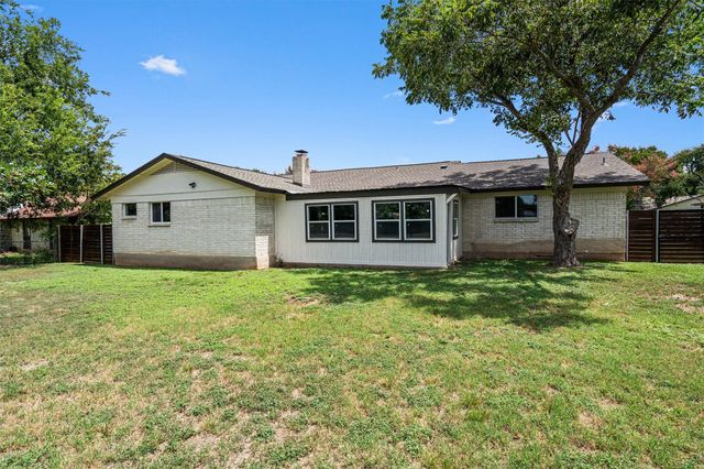 1700 Deep Wood DR, Round Rock, TX 78681