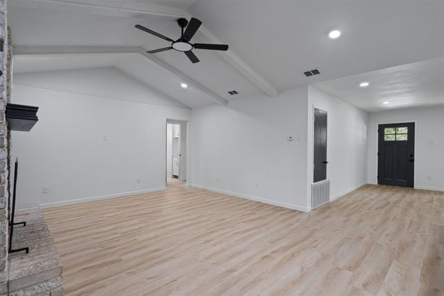 1700 Deep Wood DR, Round Rock, TX 78681