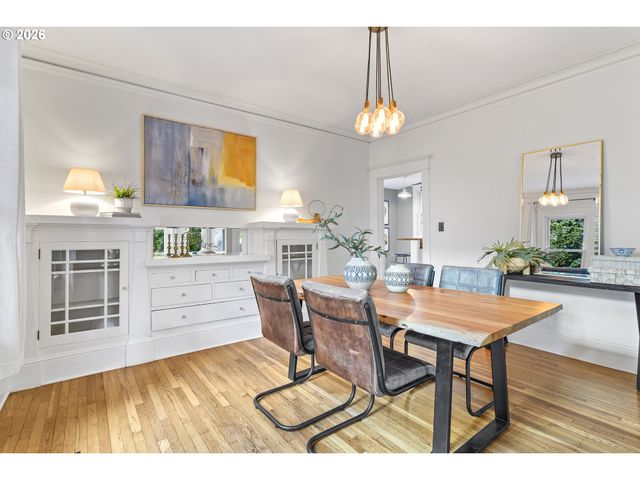 132 Ne COOK St, Portland, OR 97212