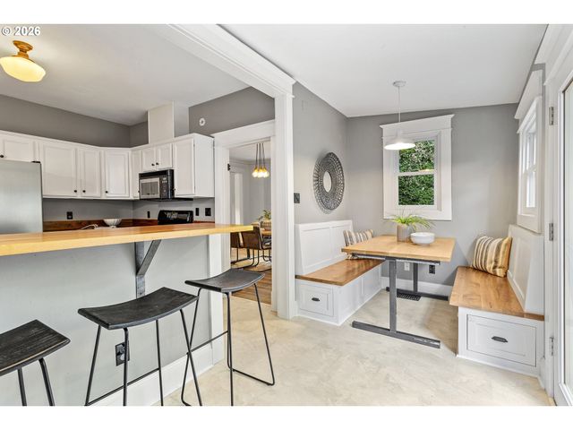 132 Ne COOK St, Portland, OR 97212
