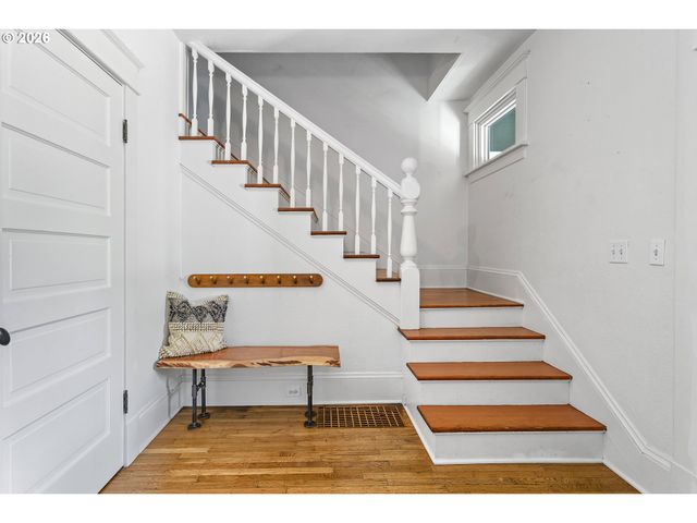 132 Ne COOK St, Portland, OR 97212