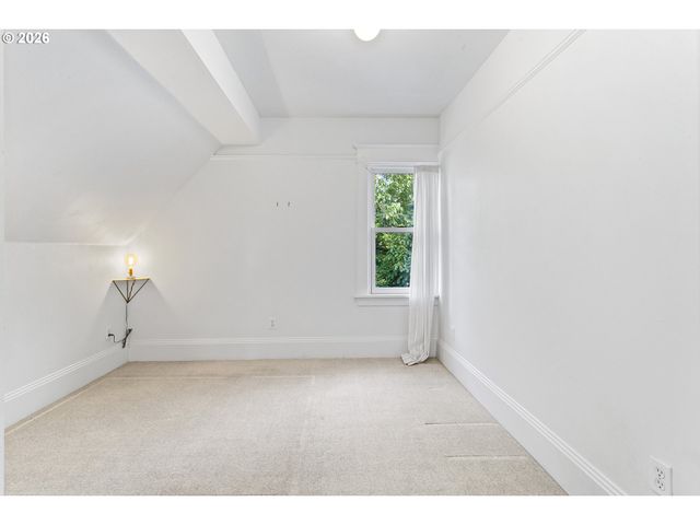 132 Ne COOK St, Portland, OR 97212